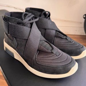 AIR FEAR OF GOD RAID BLACK size 8